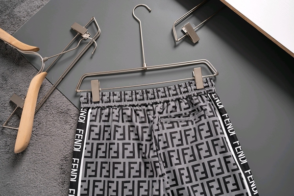 ブランドハーフパンツ全体デザイン